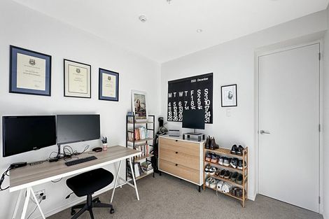 Photo of property in 401/1 Buscomb Avenue, Henderson, Auckland, 0610