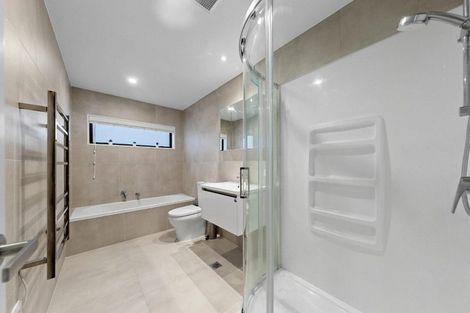 Photo of property in 2 Shortfin Place, Flat Bush, Auckland, 2019