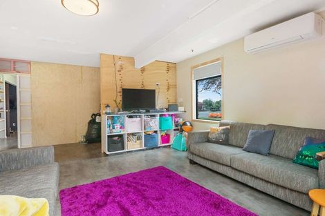 Photo of property in 3 Libra Place, Kawaha Point, Rotorua, 3010