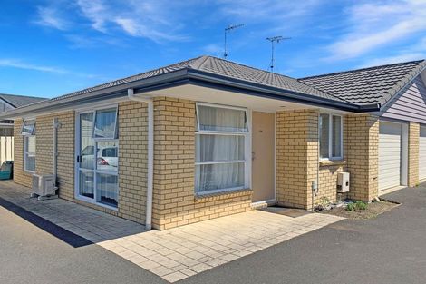 Photo of property in 8b Pitt Street, Frankton, Hamilton, 3204