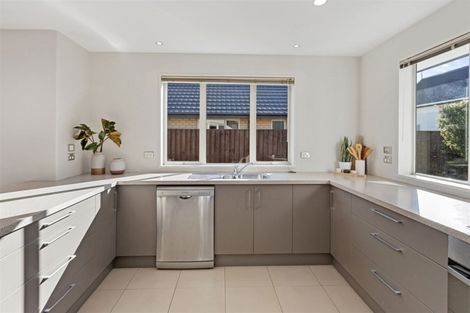 Photo of property in 72a Somerfield Street, Somerfield, Christchurch, 8024