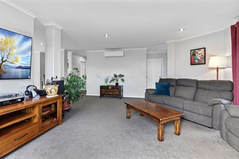 Photo of property in 6 Carrington Drive, Papamoa Beach, Papamoa, 3118