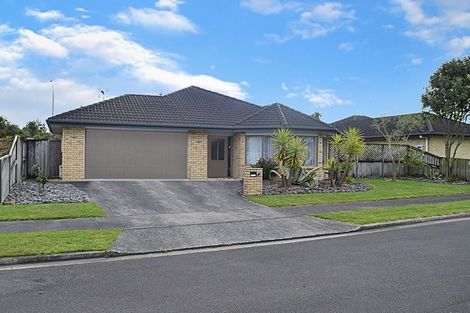 Photo of property in 19 Whitford Place, Rototuna North, Hamilton, 3210