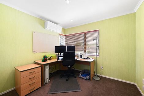 Photo of property in 17 Grasmere Court, Huntington, Hamilton, 3210