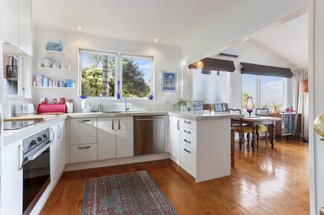 Photo of property in 50 Pleasant Road, Glen Eden, Auckland, 0602