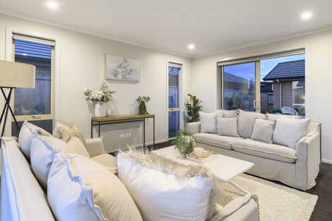 Photo of property in 18 Harding Drive, Papamoa Beach, Papamoa, 3118