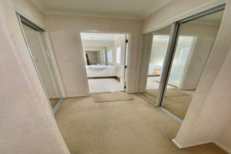 Photo of property in 52 Delmont Close, East Tamaki Heights, Auckland, 2016