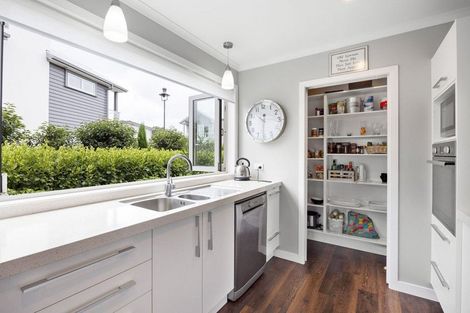 Photo of property in 46 Plescher Crescent, Leamington, Cambridge, 3432