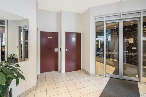 Photo of property in Terrace Heights Apartments, 5f/163 The Terrace, Wellington Central, Wellington, 6011