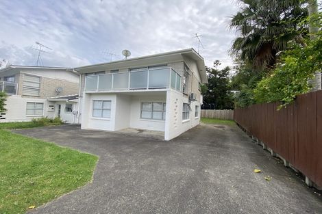 Photo of property in 1/36 Sandiacre Way, Browns Bay, Auckland, 0630