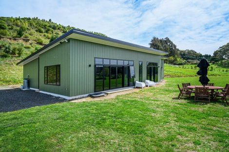Photo of property in 1409 Taihape Road, Sherenden, Hastings, 4179