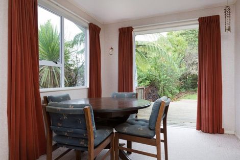 Photo of property in 2 Wayne Place, Ferndale, New Plymouth, 4310