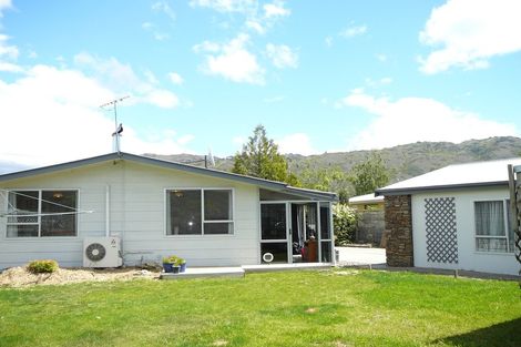 Photo of property in 52 Fache Street, Clyde, 9330