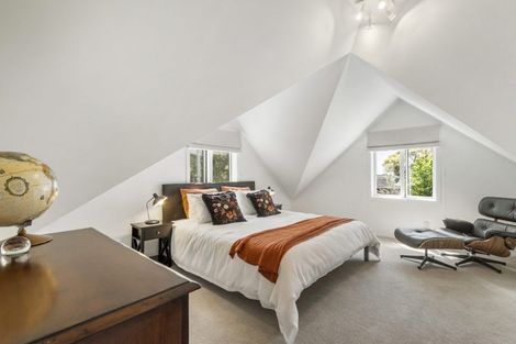 Photo of property in 1/12a Moore Street, Hillcrest, Auckland, 0627