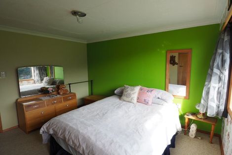 Photo of property in 86 Jacks Bay Road, Hinahina, Owaka, 9586