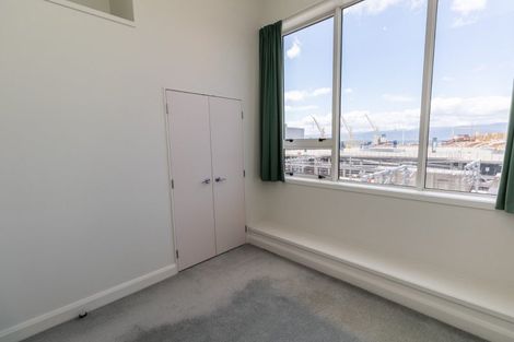 Photo of property in Stadium Garden Flats, 210/107 Thorndon Quay, Pipitea, Wellington, 6011