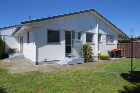 Photo of property in 2/12 Wanstead Place, Woolston, Christchurch, 8062