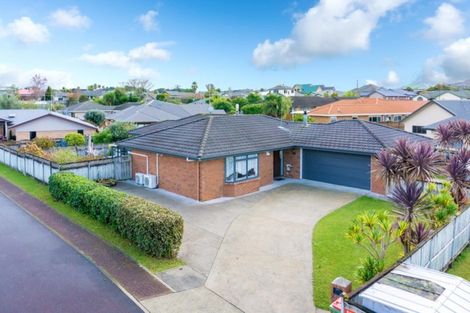 Photo of property in 6 Limousin Place, Grandview Heights, Hamilton, 3200