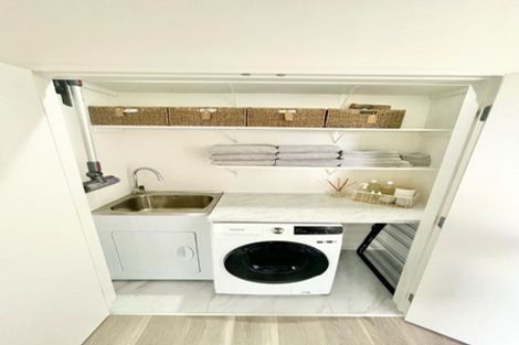 Photo of property in 5 Morus Road, Massey, Auckland, 0614