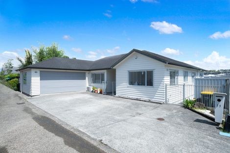 Photo of property in 11 Tee Point, Red Beach, 0932