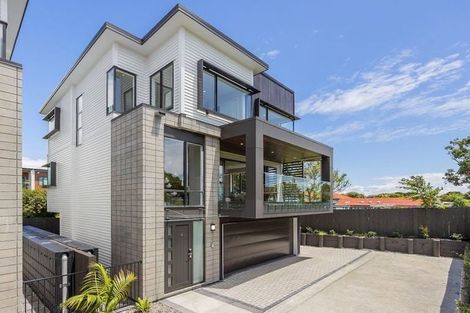 Photo of property in 4/20 Williamson Avenue, Belmont, Auckland, 0622