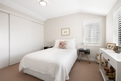 Photo of property in 9 Landmark Terrace, Orewa, 0931