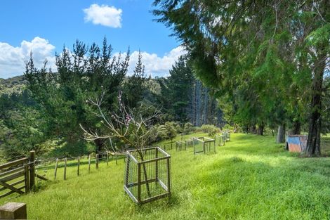 Photo of property in 394a Wairere Road, Waitakere, Auckland, 0782