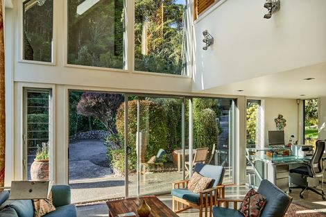 Photo of property in 41 Kotari Road, Days Bay, Lower Hutt, 5013