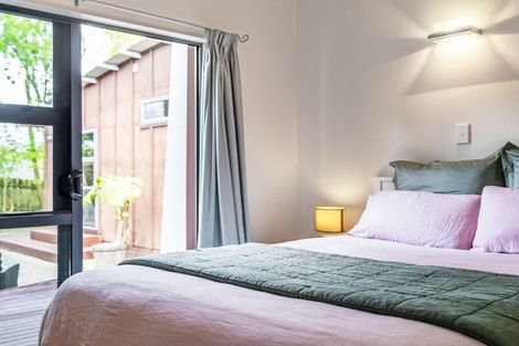 Photo of property in 9 Ginders Drive, Massey, Auckland, 0614