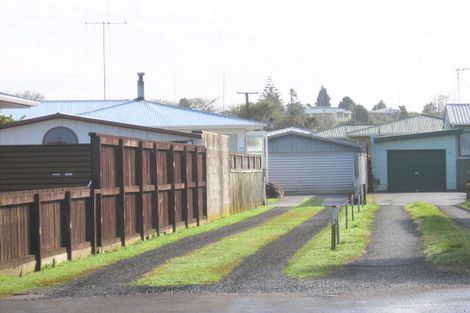 Photo of property in 48 Collins Road, Melville, Hamilton, 3206