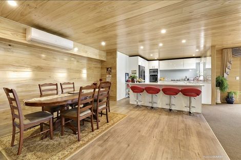 Photo of property in 142 Glanmire Road, Newlands, Wellington, 6037