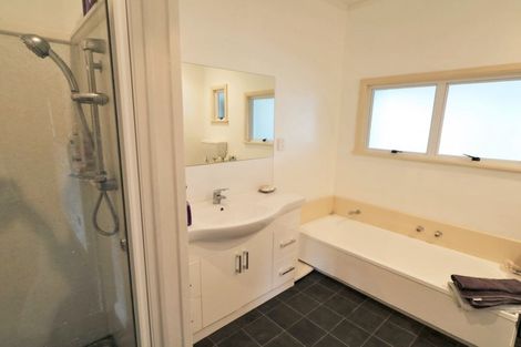 Photo of property in 4a Kent Street, Carterton, 5713