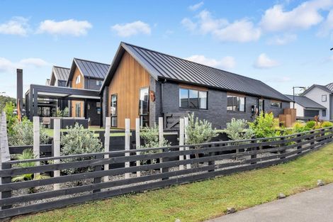 Photo of property in 3 Hirere Road, Whitford, Howick, 2571