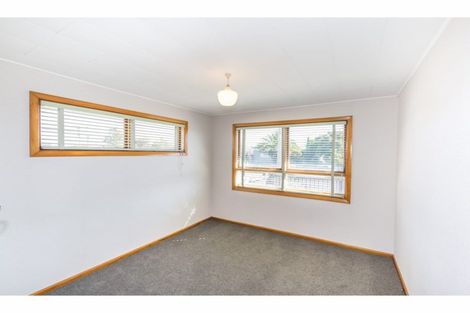 Photo of property in 32 Bournemouth Crescent, Aranui, Christchurch, 8061