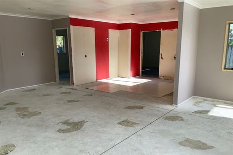 Photo of property in 8 Pono Place, Waiuku, 2123