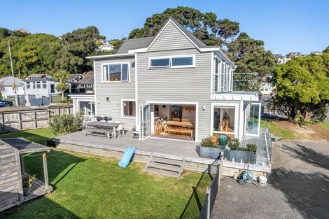 Photo of property in 65a Steyne Avenue, Plimmerton, Porirua, 5026