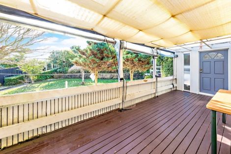 Photo of property in 25 Orinda Close, Botany Downs, Auckland, 2010