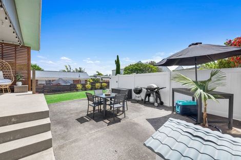 Photo of property in 1/6a Abercrombie Street, Howick, Auckland, 2014