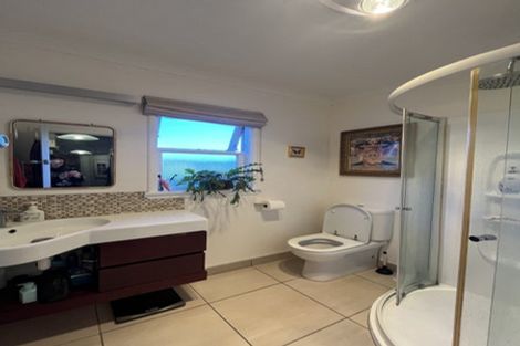 Photo of property in 25 Pembroke Road, Northland, Wellington, 6012