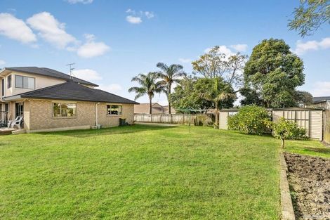 Photo of property in 16 Sunny Crescent, Huapai, Kumeu, 0810