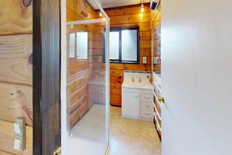 Photo of property in 30 Exeter Crescent, Springvale, Whanganui, 4501