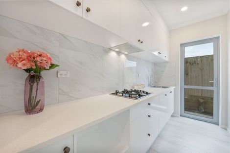 Photo of property in 3 Aklander Rise, Flat Bush, Auckland, 2019