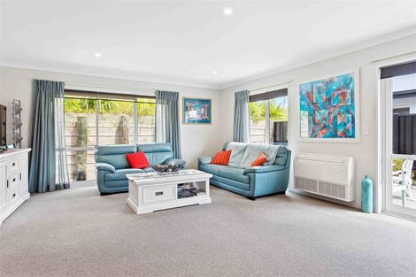 Photo of property in Maltworks Villas, 69/60 Port Hills Road, Heathcote Valley, Christchurch, 8022