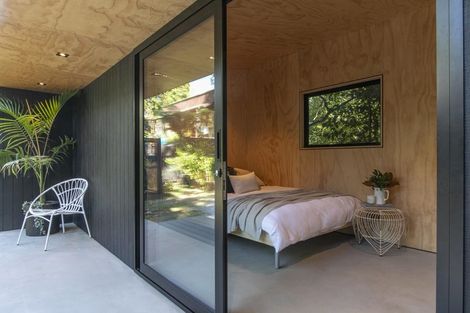 Photo of property in 3 George Avenue, Herald Island, Auckland, 0618