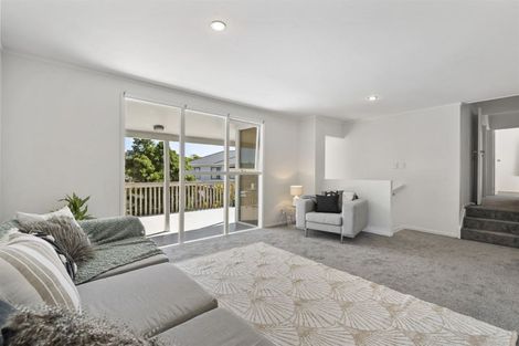 Photo of property in 7 Simon Ellice Drive, Bayview, Auckland, 0629