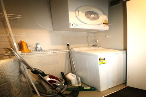 Photo of property in 24/3 Ngahura Street, Eden Terrace, Auckland, 1021