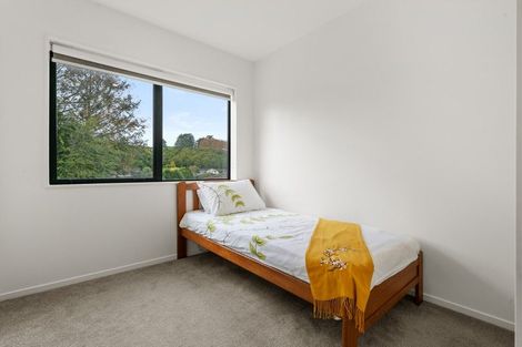 Photo of property in 2f Cadiz Place, Red Hill, Papakura, 2110