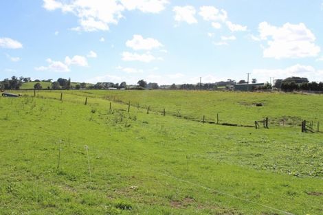 Photo of property in 57 Ladys Mile, Eltham, 4322