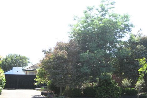 Photo of property in 17 Bickerton Street, Wainoni, Christchurch, 8061