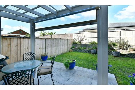 Photo of property in 5 Couldrey Crescent, Red Beach, 0932